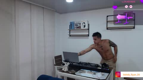 Ashley And Ryan  online show from 11, 1, 2026