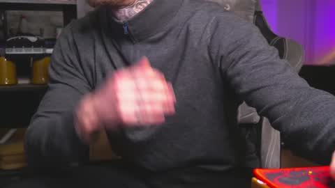 Snapshot of asher_88 chatting on 20, 1, 2025 Jerk Machine online show from 20, 1, 2025