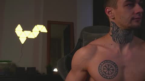 Snapshot of asher_88 chatting on 3, 3, 2025 Jerk Machine online show from 3, 3, 2025