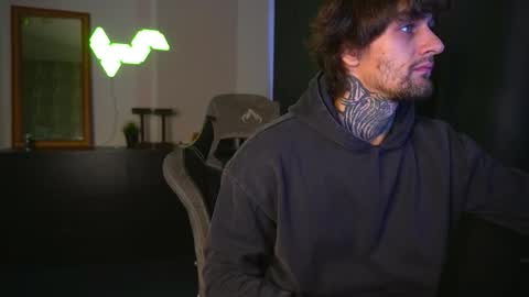 Snapshot of asher_88 chatting on 28, 9, 2025 Jerk Machine online show from 28, 9, 2025