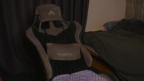 Snapshot of asher_88 chatting on 23, 10, 2025 Jerk Machine online show from 23, 10, 2025