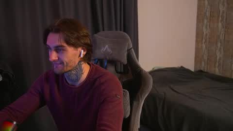 Snapshot of asher_88 chatting on 15, 12, 2025 Jerk Machine online show from 15, 12, 2025