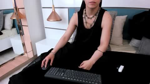 Ashkoreh online show from 12, 3, 2026