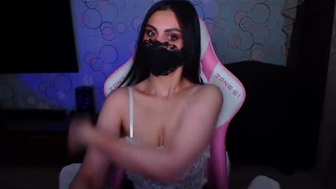   Yasmina   online show from 10, 2, 2026