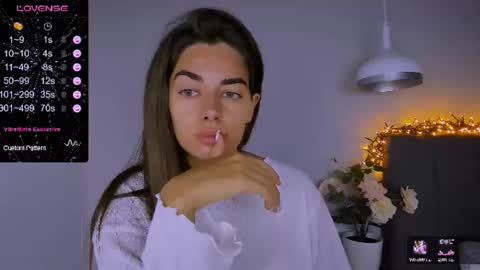 Snapshot of ashley__jess chatting on 19, 6, 2026 Ashley online show from 19, 6, 2026