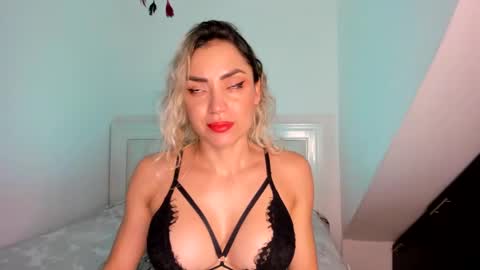 ashley_blair online show from 28, 2, 2025