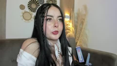 Snapshot of ashley_petit chatting on 2, 5, 2026 ashley_petit online show from 2, 5, 2026