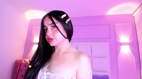 Snapshot of ashley_petit chatting on 19, 6, 2026 ashley_petit online show from 19, 6, 2026