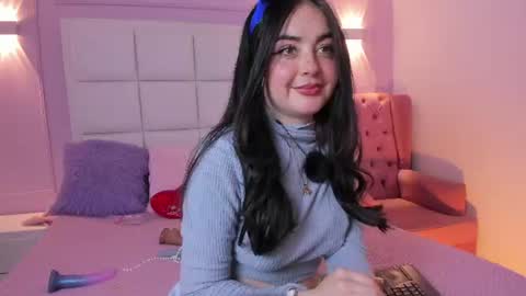 Snapshot of ashley_petit chatting on 23, 7, 2026 ashley_petit online show from 23, 7, 2026