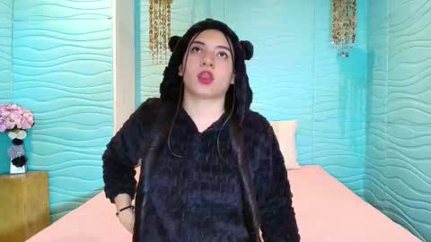 ASHLEY  online show from 26, 3, 2026