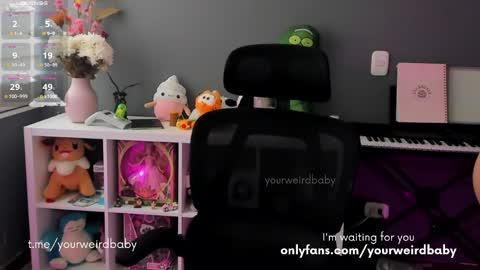 Snapshot of ashleycat9 chatting on 1, 5, 2026 Ashlee Boox online show from 1, 5, 2026
