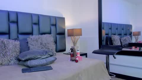 Snapshot of ashleyhiil2 chatting on 11, 3, 2025 AshleyHill online show from 11, 3, 2025