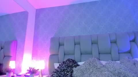 Snapshot of ashleyhiil2 chatting on 8, 9, 2025 AshleyHill online show from 8, 9, 2025