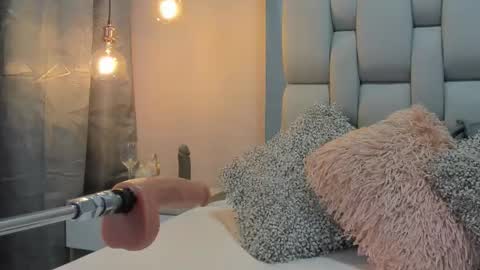Snapshot of ashleyhiil2 chatting on 17, 10, 2025 AshleyHill online show from 17, 10, 2025
