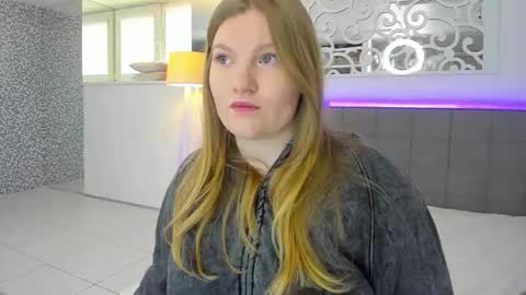 Snapshot of ashleyjonse chatting on 3, 3, 2026 AshleyJonse online show from 3, 3, 2026