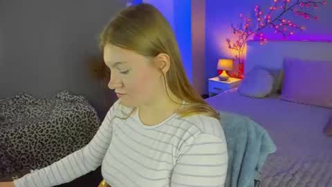 Snapshot of ashleyjonse chatting on 1, 7, 2026 AshleyJonse online show from 1, 7, 2026