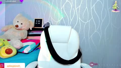 .. Ashley .. online show from 5, 12, 2024