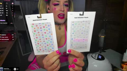 Snapshot of ashleyqt_aus chatting on 11, 5, 2026 AshleyQT online show from 11, 5, 2026