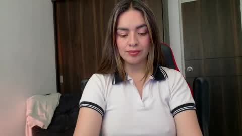Snapshot of ashleyt1998 chatting on 16, 7, 2026 ASHLEY online show from 16, 7, 2026