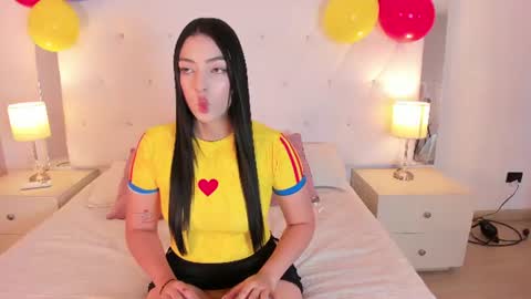 Snapshot of ashly_bloom chatting on 7, 7, 2026 Ashly online show from 7, 7, 2026