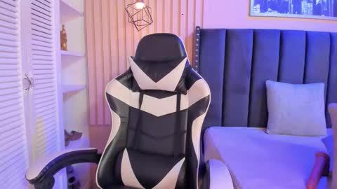 Snapshot of ashlye_miller_ chatting on 8, 2, 2026 ashlye_miller_ online show from 8, 2, 2026