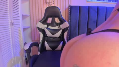 ashlye_miller_ online show from 9, 4, 2026