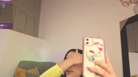 Snapshot of ashlynnlowe_ chatting on 15, 10, 2025 Ash online show from 15, 10, 2025