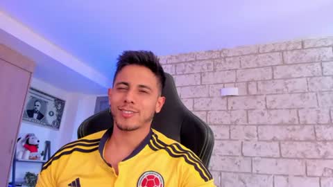 Snapshot of ashton_coleman_ chatting on 21, 7, 2026 my name real is camilo online show from 21, 7, 2026