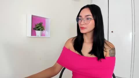 Camila online show from 31, 12, 2024