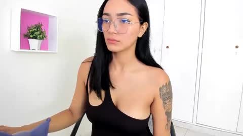 Camila online show from 10, 1, 2025