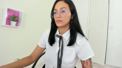 Camila online show from 27, 10, 2025