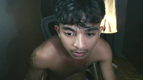Snapshot of asian_hunk_moreno chatting on 19, 6, 2026 Yuri online show from 19, 6, 2026