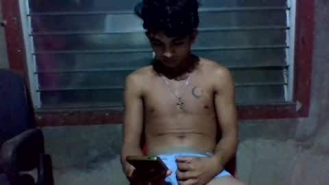 Snapshot of asian_hunk_moreno chatting on 4, 8, 2026 Yuri online show from 4, 8, 2026