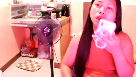 Snapshot of asian_kweenv chatting on 28, 7, 2026 Alex online show from 28, 7, 2026