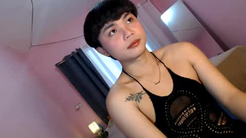 Snapshot of asian_reyshell chatting on 8, 7, 2026 Reyshell online show from 8, 7, 2026