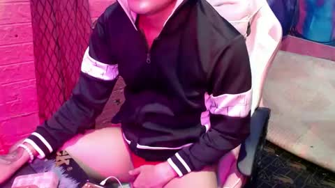 Snapshot of asian_ricky18 chatting on 13, 11, 2025 asian_ricky18 online show from 13, 11, 2025