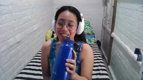 Snapshot of asian_sexydimples chatting on 8, 3, 2025 Trixie online show from 8, 3, 2025