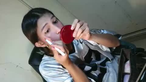 Snapshot of asian_sweetpinayxxx chatting on 18, 5, 2026 asian_sweetpinayxxx online show from 18, 5, 2026