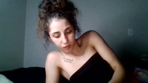 Snapshot of asianicolee chatting on 24, 4, 2026 asianicolee online show from 24, 4, 2026