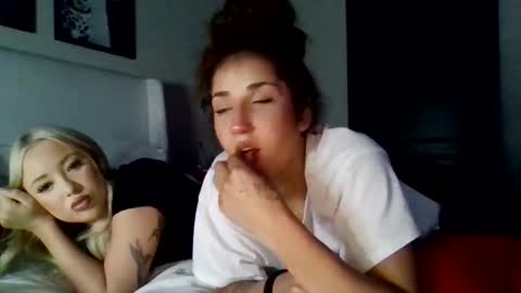 Snapshot of asianicolee chatting on 5, 5, 2026 asianicolee online show from 5, 5, 2026