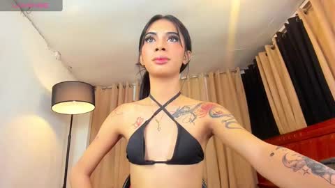 Snapshot of asianprettypetite chatting on 19, 1, 2025 CHESKA online show from 19, 1, 2025