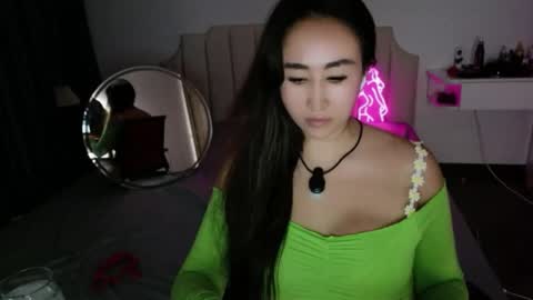 Snapshot of asianqueen777ohmi chatting on 28, 5, 2026 Rose Mingna online show from 28, 5, 2026