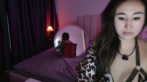 Snapshot of asianqueen777ohmi chatting on 6, 6, 2026 Rose Mingna online show from 6, 6, 2026