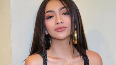 Miss Nia online show from 23, 12, 2024