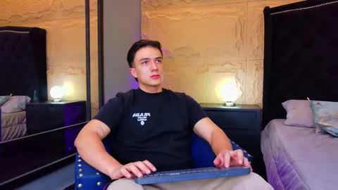 Snapshot of aslanfox_ chatting on 11, 5, 2026 Aslan online show from 11, 5, 2026