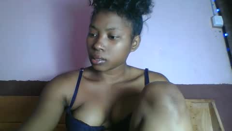 asmiraa online show from 9, 4, 2026