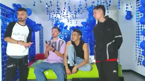 Snapshot of asmodeus7100 chatting on 28, 12, 2024 THOMAS AND DAMIAND online show from 28, 12, 2024