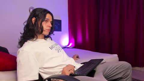 asmodeuszz online show from 16, 2, 2025