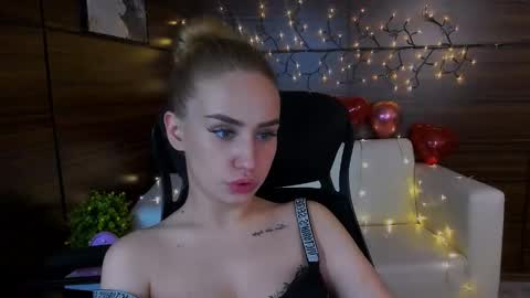 Snapshot of asol_muah chatting on 4, 3, 2025 Asol online show from 4, 3, 2025