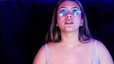 Snapshot of aspenruss chatting on 19, 9, 2025 online show from 19, 9, 2025